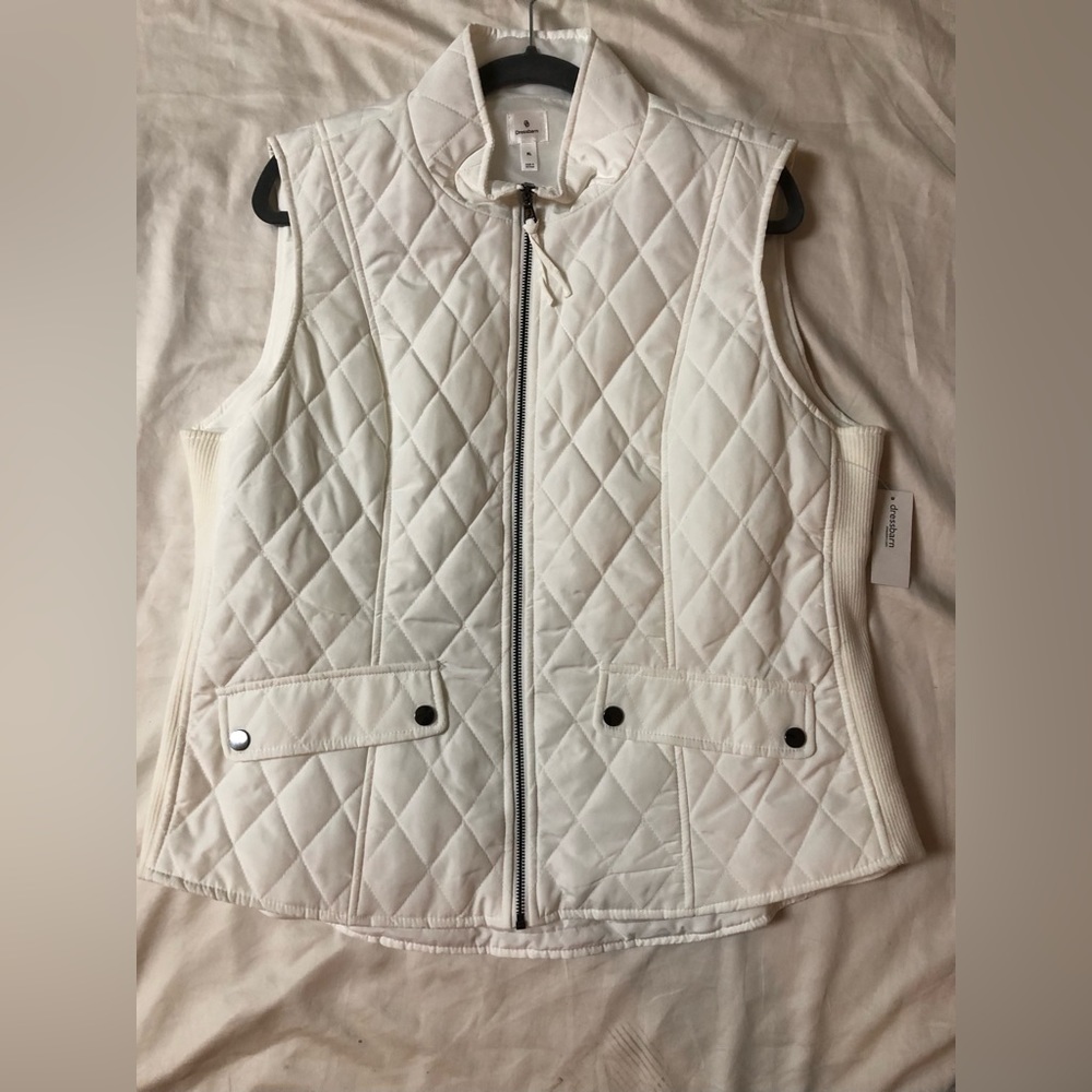 DRESS BAR DIAMOND STITCHED VEST SIZE: XL